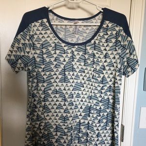 M Lularoe Classic Tee, EUC